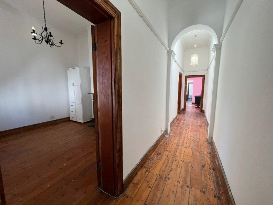 To Let 2 Bedroom Property for Rent in Woodstock Western Cape